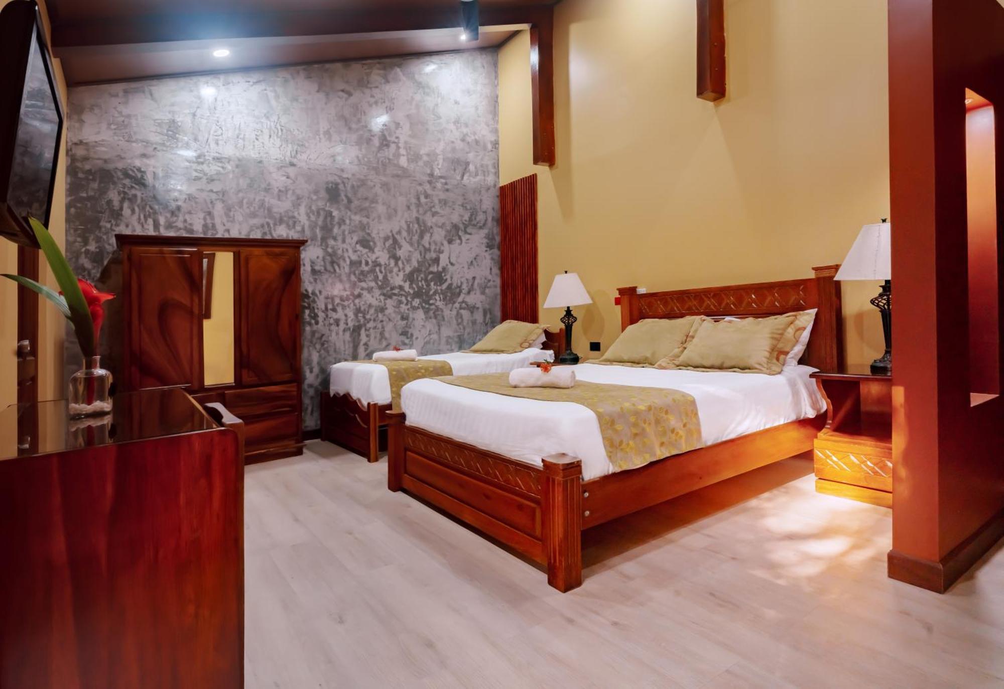 Hotel Villa Florencia Turrialba Exteriör bild