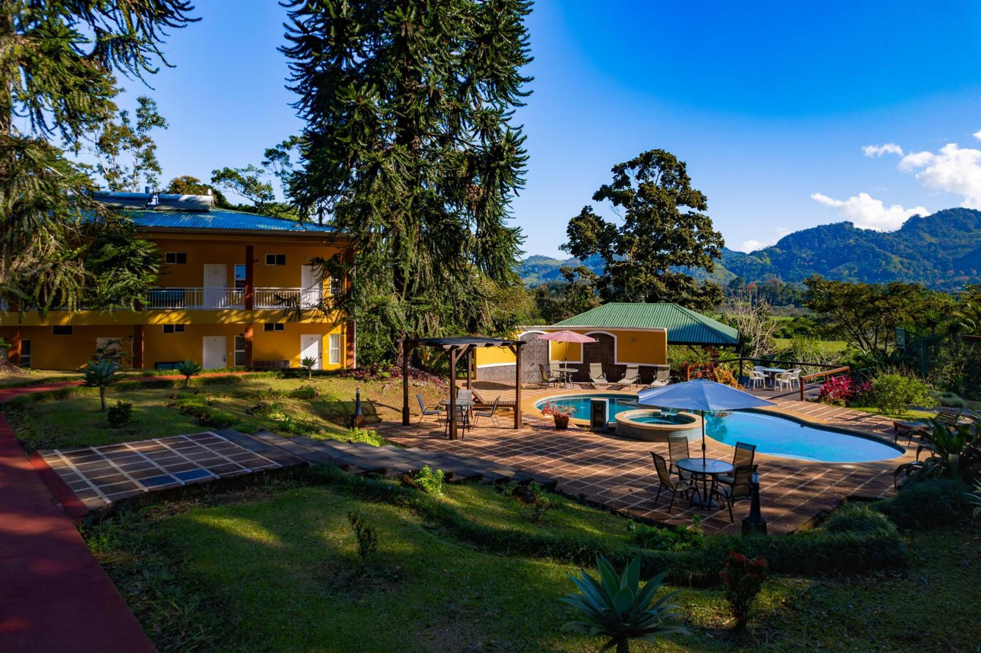 Hotel Villa Florencia Turrialba Exteriör bild